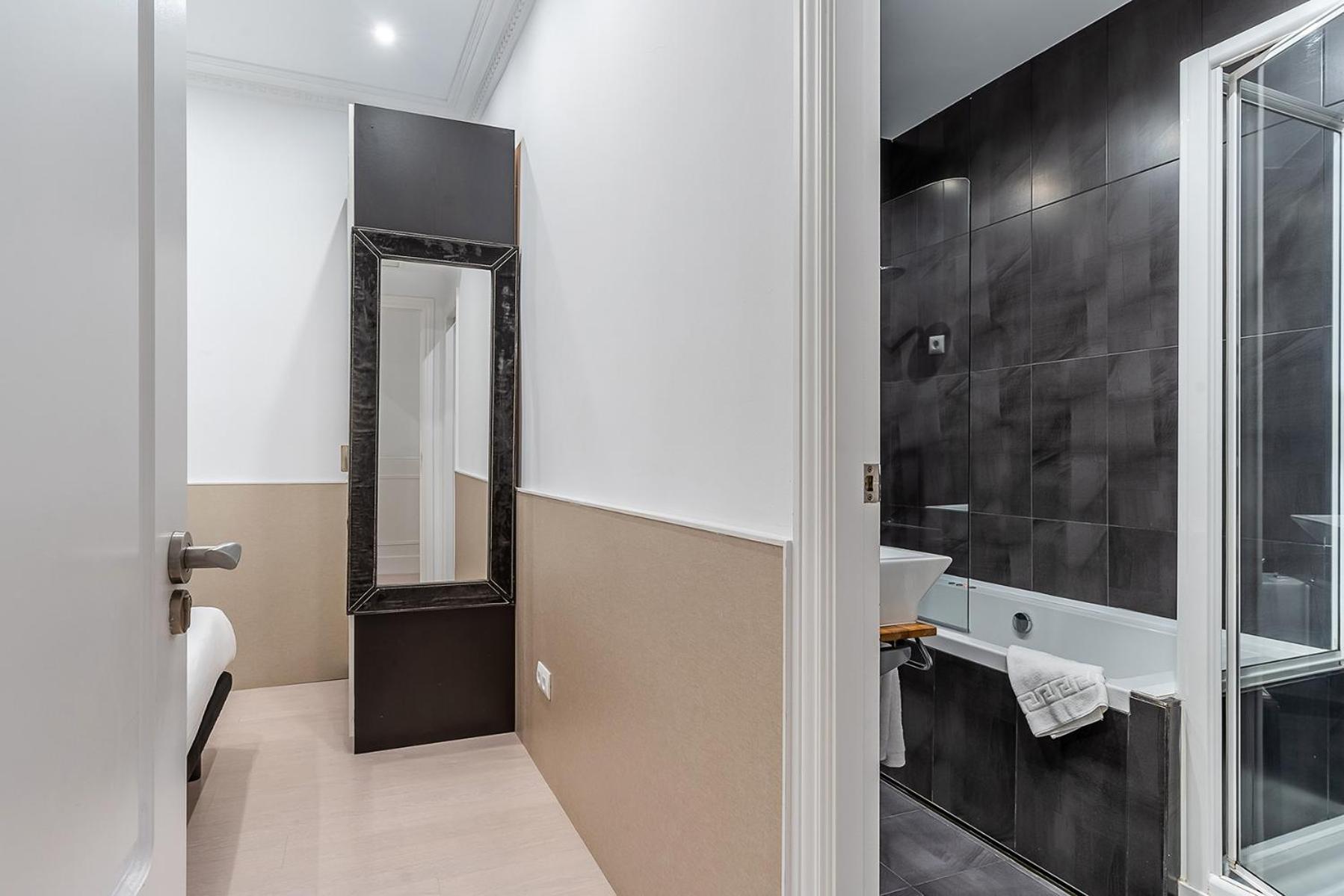 Enjoybcn Tapies Apartment Barcelona Exterior photo